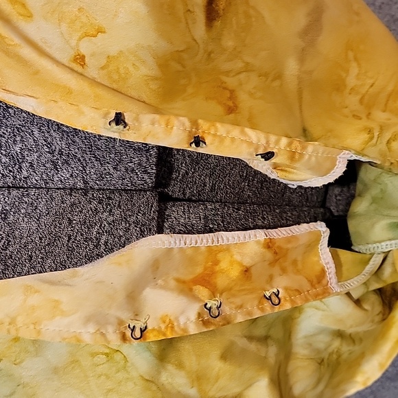 ❄️3/$25 Artisan Handmade Floral Gold Cropped Tie Front Top with Bell Sleeves - Picture 3 of 6